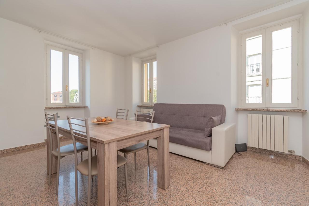 Appartamento Piazza Garibaldi - F&L Apartment بريشا المظهر الخارجي الصورة